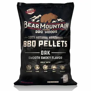 Lignetics  20 lbs Bear Mountain BBQ Smoker Pellets, Oak