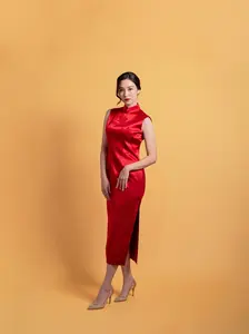 Red Sleeveless Silk Wedding Qipao with Butterfly and Peony Print