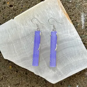 SILVER LAVENDER JADE DANGLE earrings