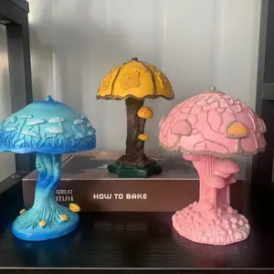 Vintage Resin Mushroom Table Lamp Creative Colorful Stained Plant Flower Series Snail Octopus Bedroom Bedside Night Light Decor