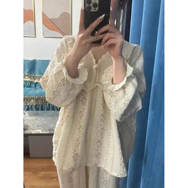 Women's 2-Piece Cotton Floral Print Long Sleeve Lace Trim Loungewear Set - V-Neck Lady's Indoor Sleepwear with Casual Pajamas Outfit Pants for Autumn Home Use