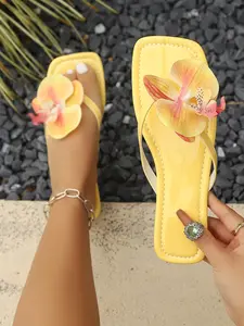 Women's Orchid Decorative Sandals, Square Toe Flat Summer Beach Slippers, Casual Comfortable Footwear for Women, Ideal for Warm Weather