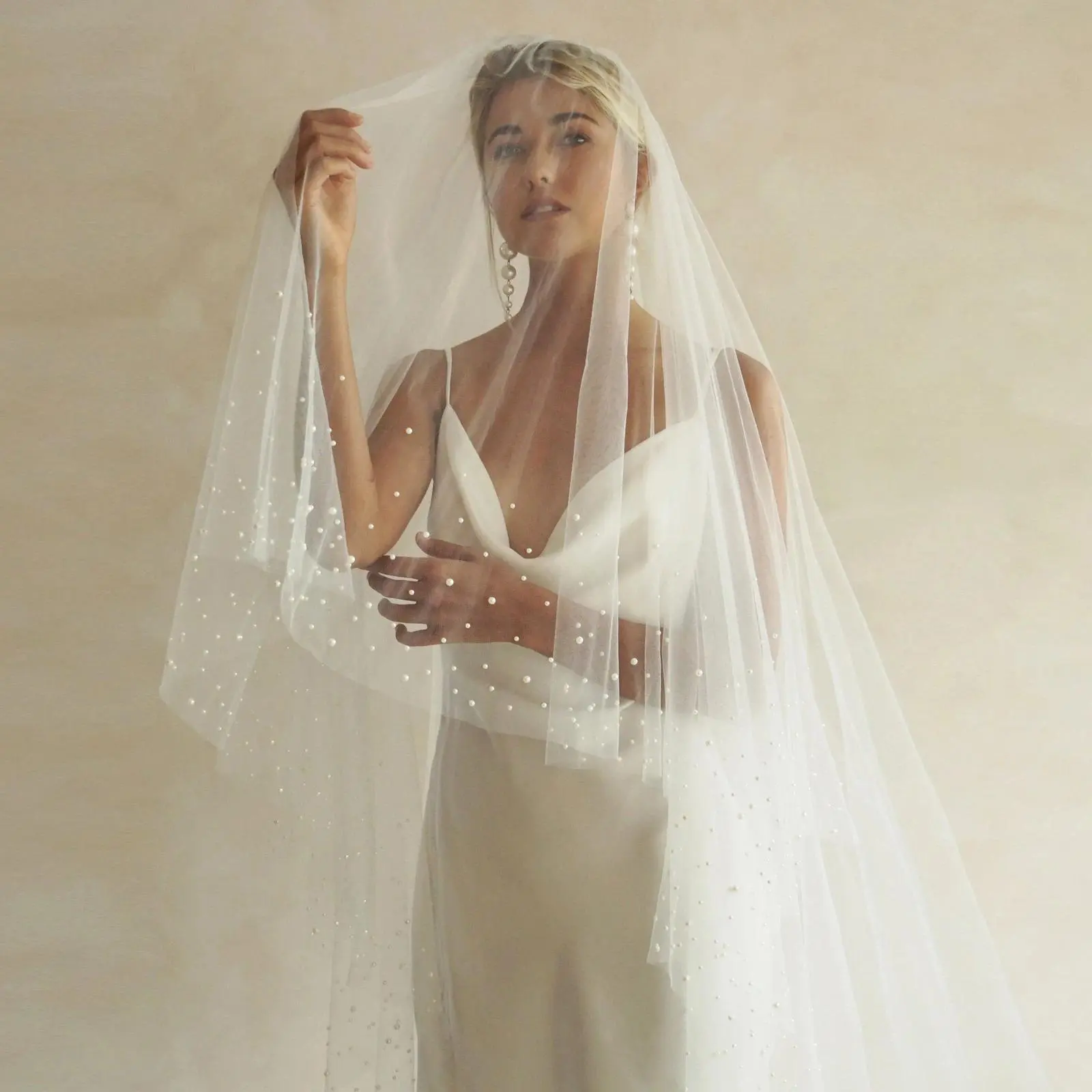 2 Tiers Wedding Veil Long Pearls Beaded Bridal Veils with Blusher Cover Face Cathedral Soft Tulle Wedding Accesories V171