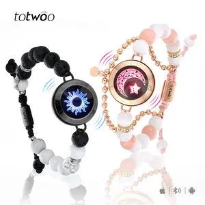 Totwoo Long Distance Touch Bracelets for Couples, Sun & Moon Smart Matching Bracelets, Bluetooth App Connected, Light Up & Vibrate Love Signal, Romantic Gifts for Boyfriend Girlfriend, Relationship Jewelry
