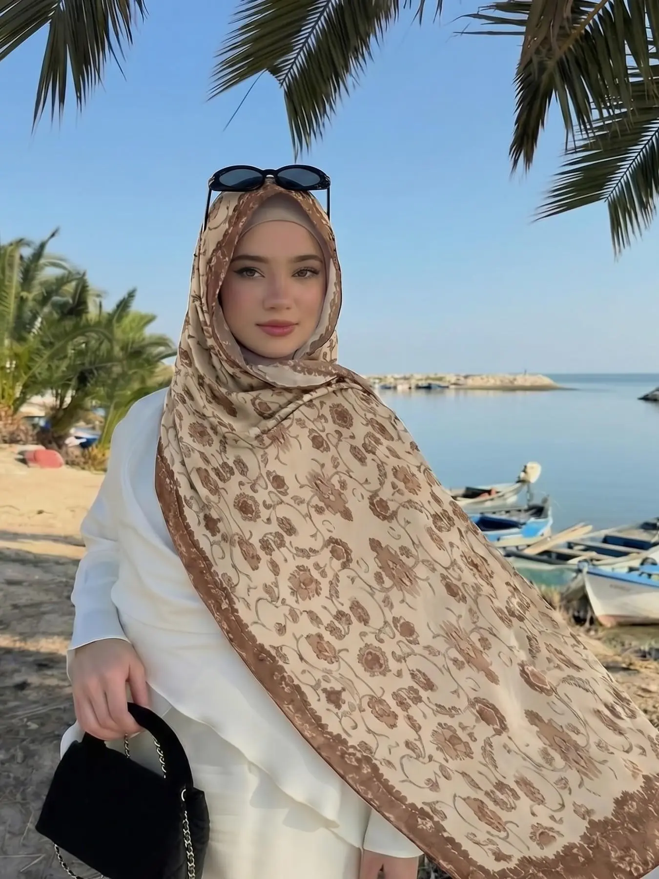 Vintage Floral Print Hijab for Women, Fashionable Muslim Scarf 85x180cm, European Style Islamic Headscarf, Elegant Accessory