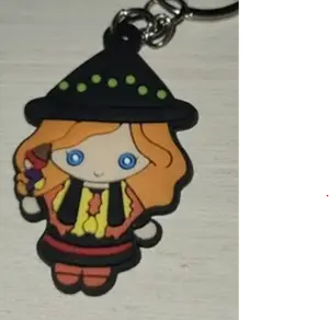 DANI DENNISON - HOCUS POCUS KEYCHAIN