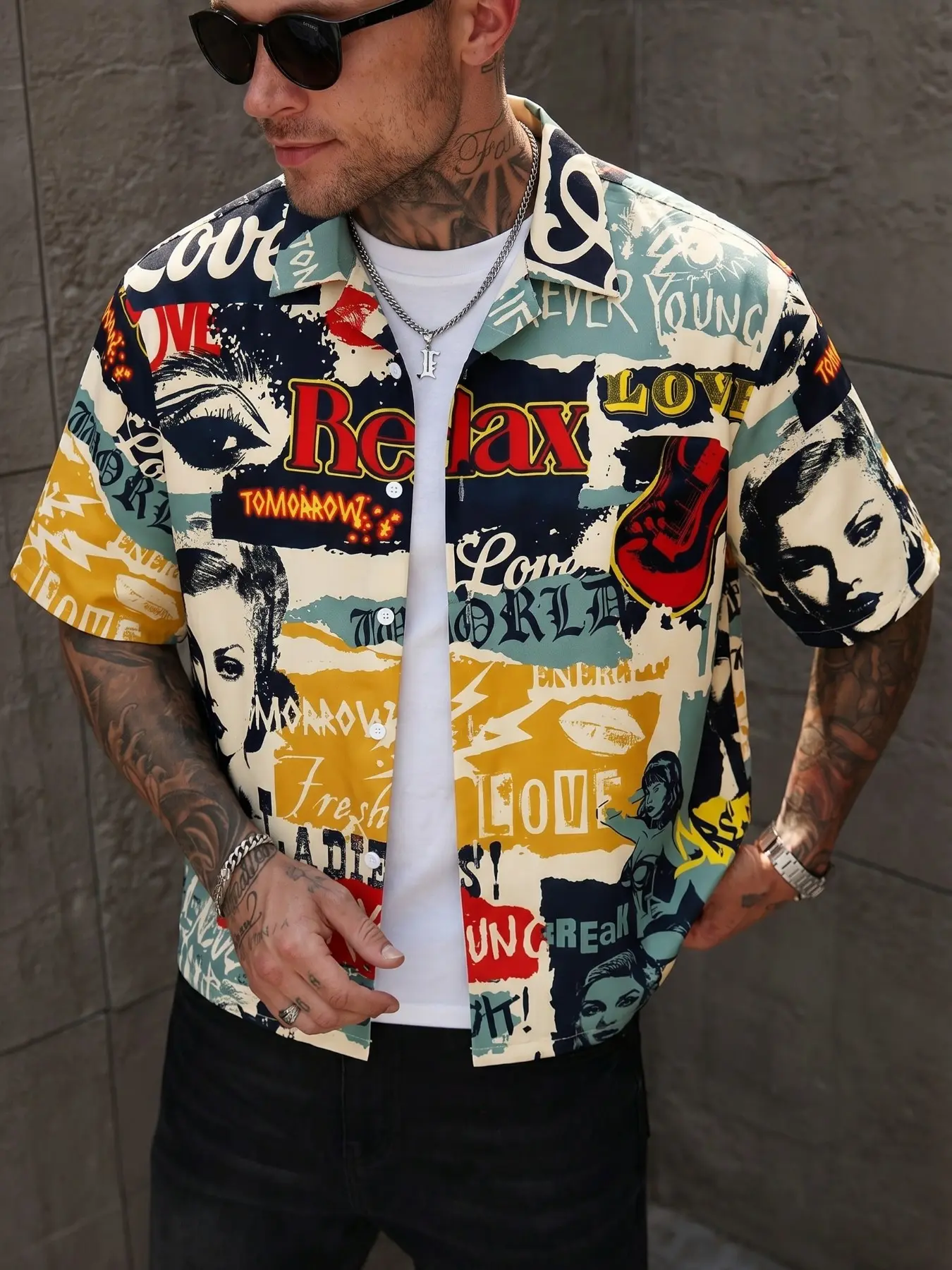 Men's Retro Pop Art Collage Print Casual Letter Pattern Short-Sleeve Button-Up Shirt, Casual Loose Shirt, Lightweight Breathable Polyester, Vintage Graffiti Style, Relax & Love Slogan Graphic, Classic Collared, Regular Fit, Ideal for Summer