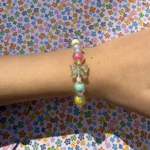Colorful Beaded Bracelet with Butterfly Charm for Women's Fashion Accessory