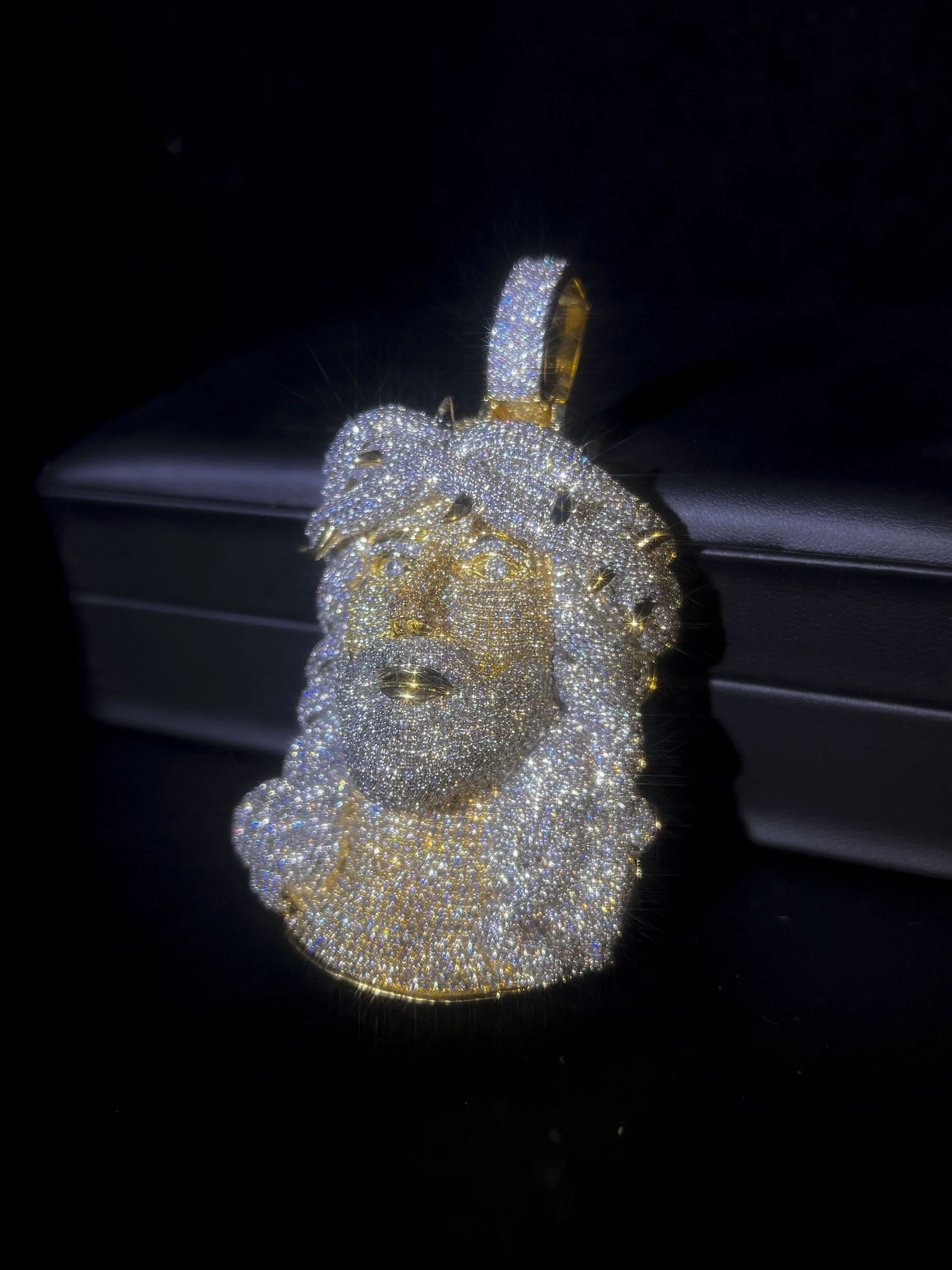 Exquisite large 3D Jesus pendant, silicone pendant, chilled jewelry with diamonds, custom personalized pendant, religious accessory, high-end jewelry