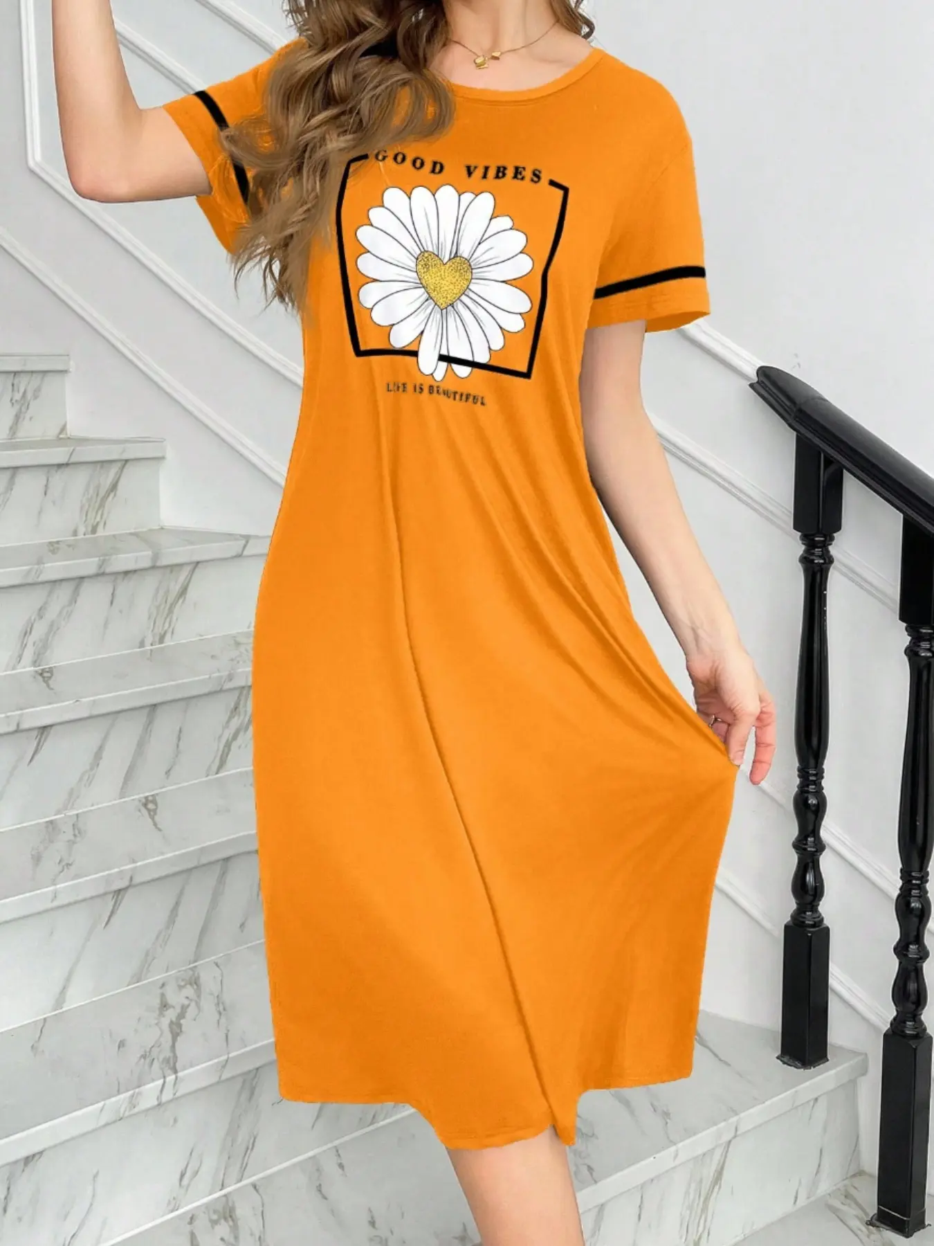 New Women's Daisy Print Floral Sleepwear Dress, Casual Elegant Comfortable  Fitted Short Sleeve Nightgown, Simple Style Ladies Pajama Loungewear Dress  - TikTok Shop