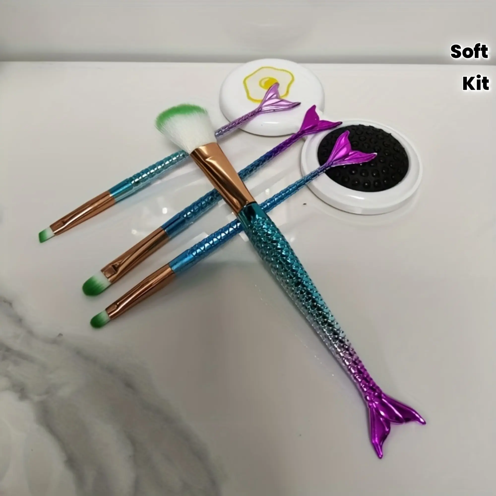 2025 New Mermaid-Style Soft Makeup Brushes Kit - 4pcs Fish Tail Handle Set for Cappuccino Foundation, Eyeshadow, Lip Application