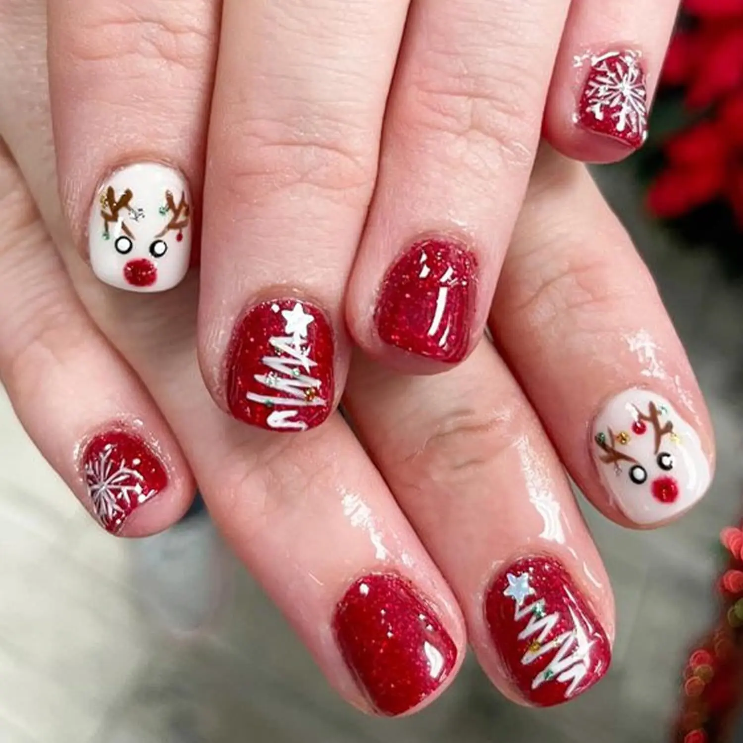 24Pcs Christmas Fake Nails Short Press on Nails Square Red Glitter Glue on nails Cute Elk Acrylic Nails Xmas Tree Full Cover Winter False Nails Snowflake Artificial Nails for New Year Christmas Nails