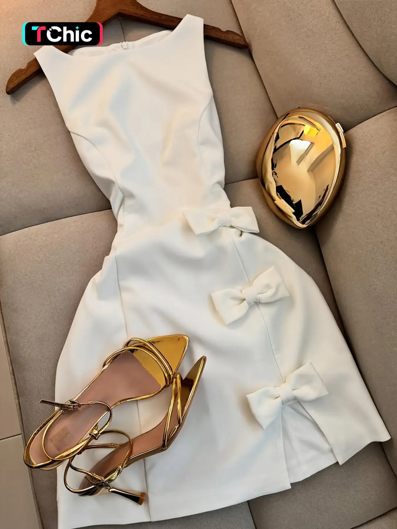 New Fashion Casual Chic Elegant Commuter Summer Dress, Plain Pattern, Sleeveless Bow Decor, High-End Design, Versatile Women's Clothing, Birthday Outfit, Womenswear