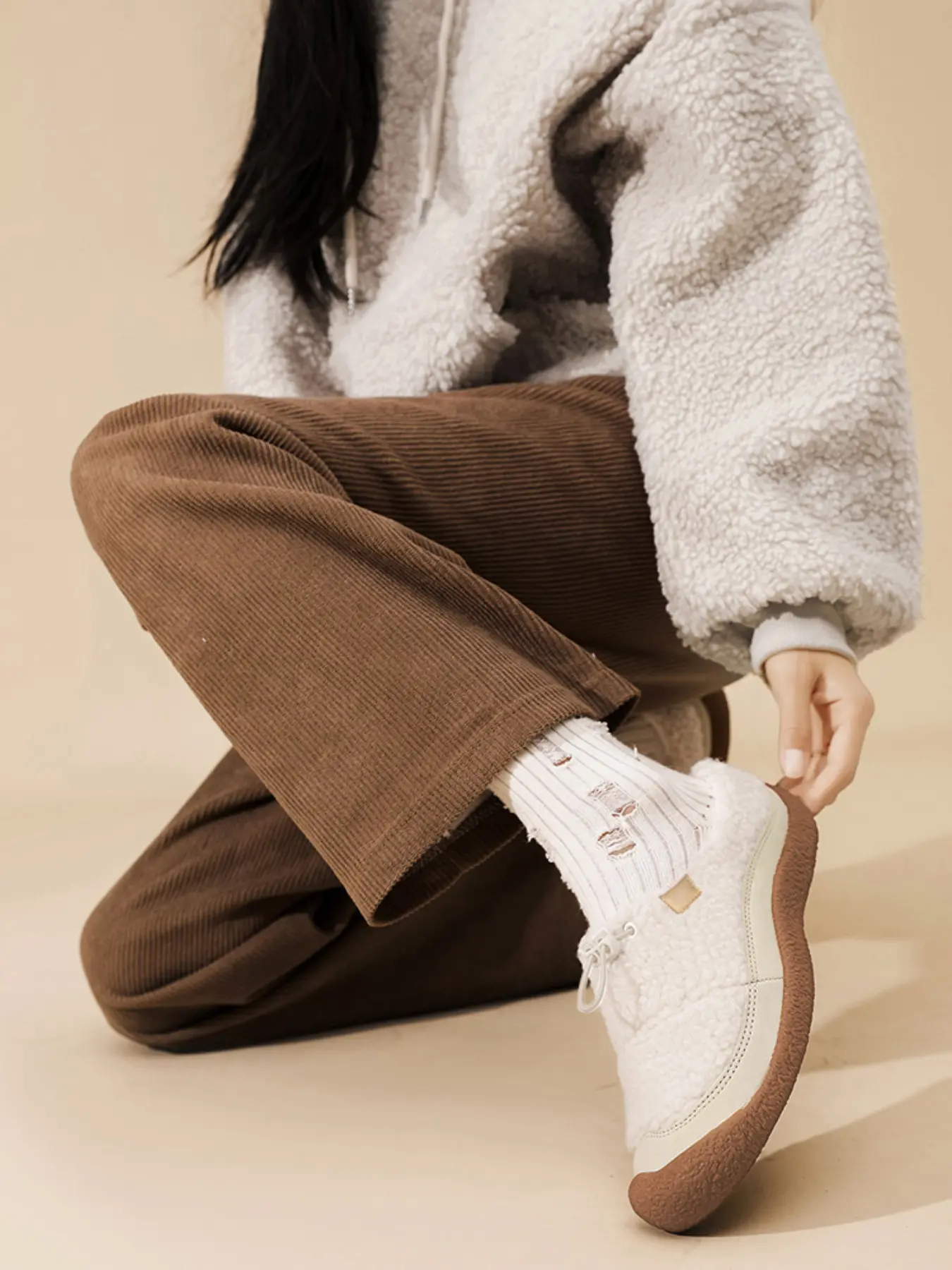 Women's Sheep Hoof Shoes Women's flats Women Shoes For Women Warm Fleece Shoes Vintage Thermal Insulation Loafers Fabric Slip-Ons Wide Width Winter Shoes Mules Casual Shoes Casual Outdoor Indoor Wear