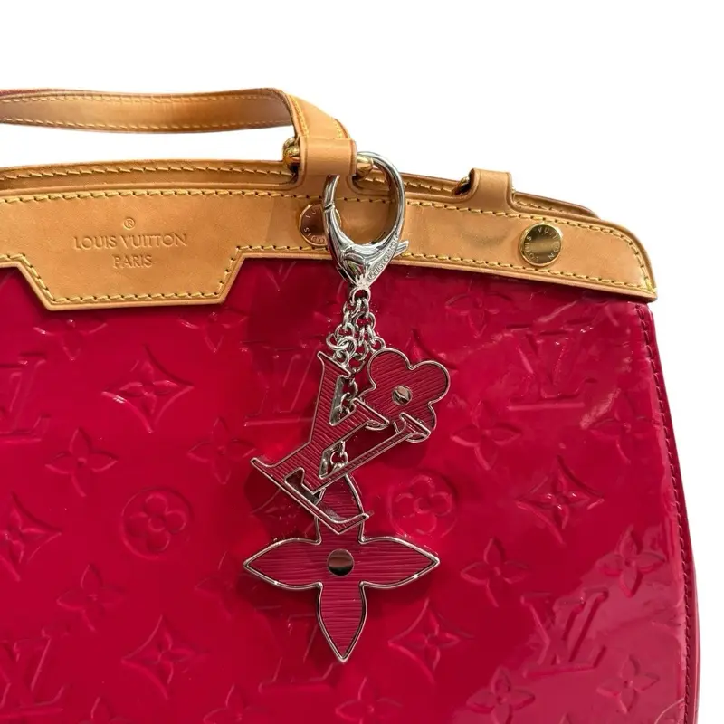 Pre-owned Louis Vuitton metal Bag Accessories Red and Silver Large Bag Charm