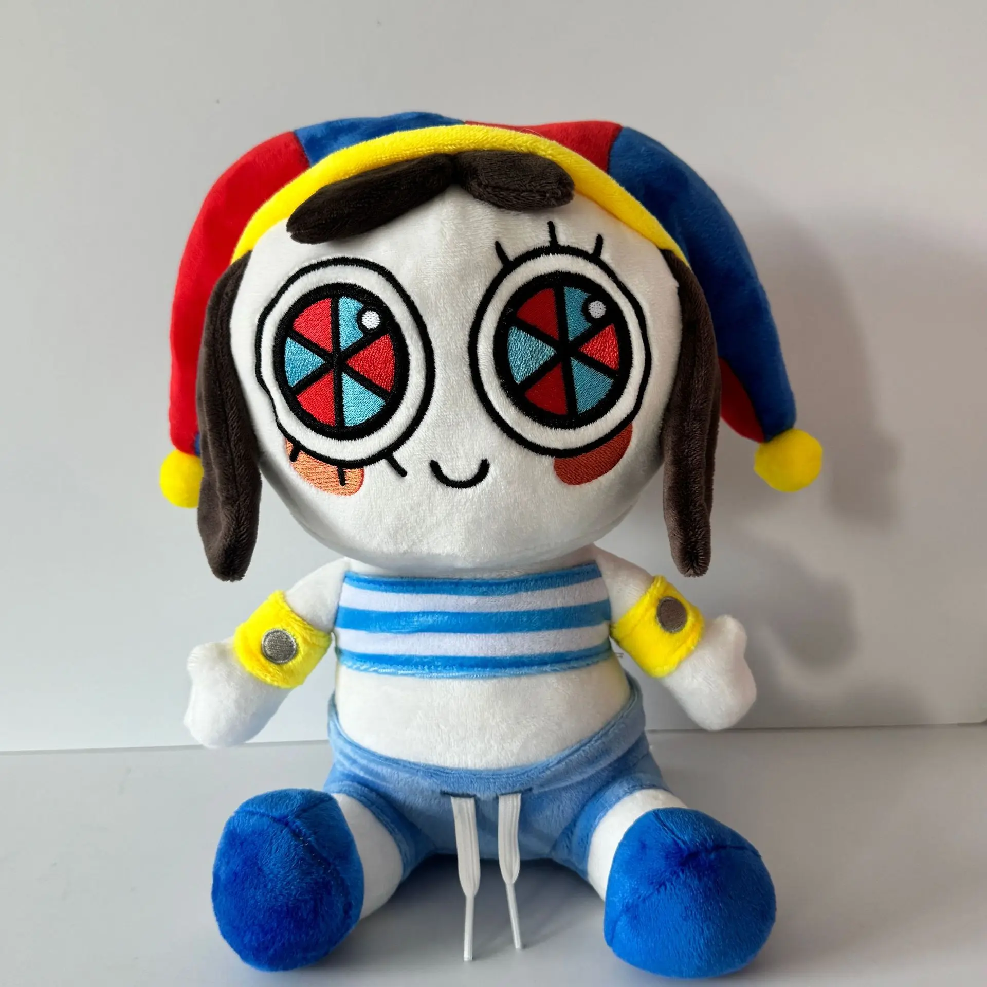 Japanese Anime Soft Plush Toy - Kawaii Cute Gangle Pomni Mascot with Kinger Queenie Variants, Fabric Cute Collectibles, Adorable Bedroom Stuffed Gift for Anime Peripherals Fans