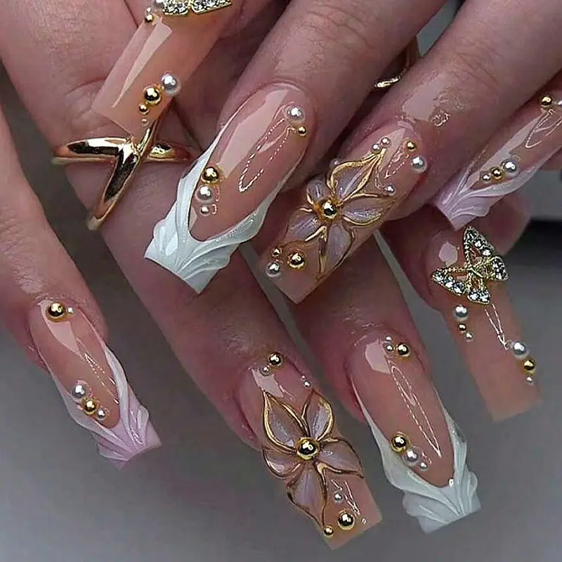 24PCS Medium Square False Nails Sweet Cool Shiny Rhinestone 3D Flowers White French Press on Nails Golden Patterns Fake Nails