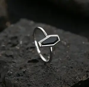 Retro 925 Sterling Silver Halloween Theme Creative Coffin Ring (Size 6-9)