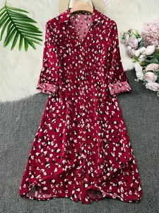 Women's Plus Size Spring Fall Casual Dress, Long Sleeve Fitted A-Line Skirt, All-Over Ditsy Floral Pattern Design