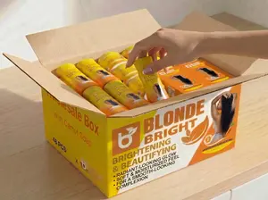 BLONDEBRIGHT 48-Piece Wholesale Glow Box With Carrot Soap