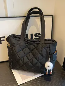 Diamond Pattern Quilted Puffy Tote Bag, Lightweight Large Capacity Women's Fashion Shoulder Bag, Zip Closure, Includes Cute Coal Pendant, Casual Trendy Bag, Commuter Tote Bag, Stylish Tote Bag, Versatile Bag
