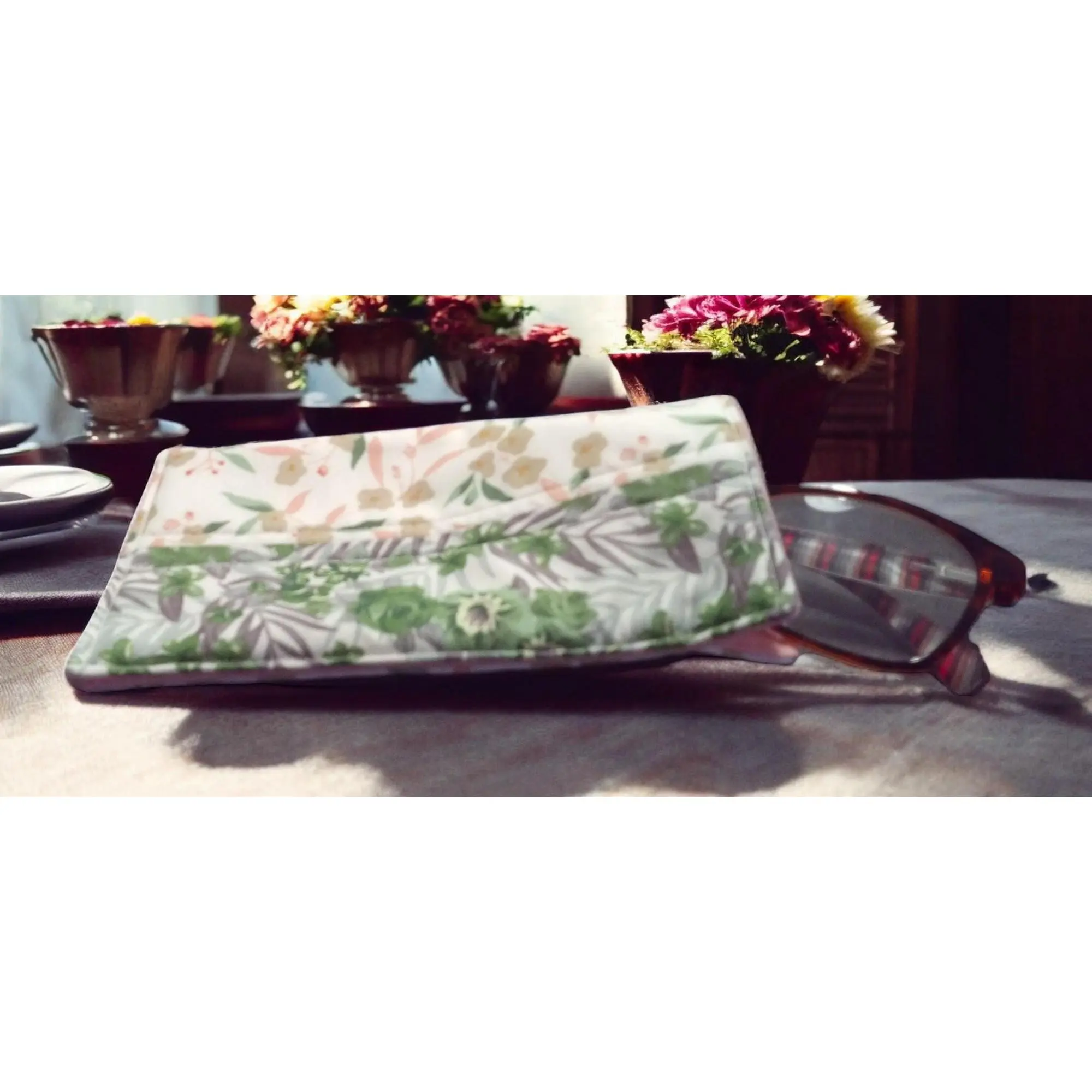 Handmade Quilted Eyeglass Case – Floral Fabric Glasses Pouch with Soft Flannel Lining