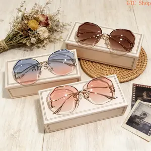 3-Pack Oversized Square & Small Oval Sunglasses for Women & Men – Retro Vintage Metal Frame Trendy Shades with UV400 Polarized Protection, Chic Fashion Eyewear Ideal for Daily Wear, Beach, Travel & Outdoor Activities