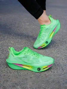 Men Women Lightweight Athletic Running Shoes Carbon Fiber Technology Breathable Design Anti-Slip Sole Ideal for Marathon Fitness Training