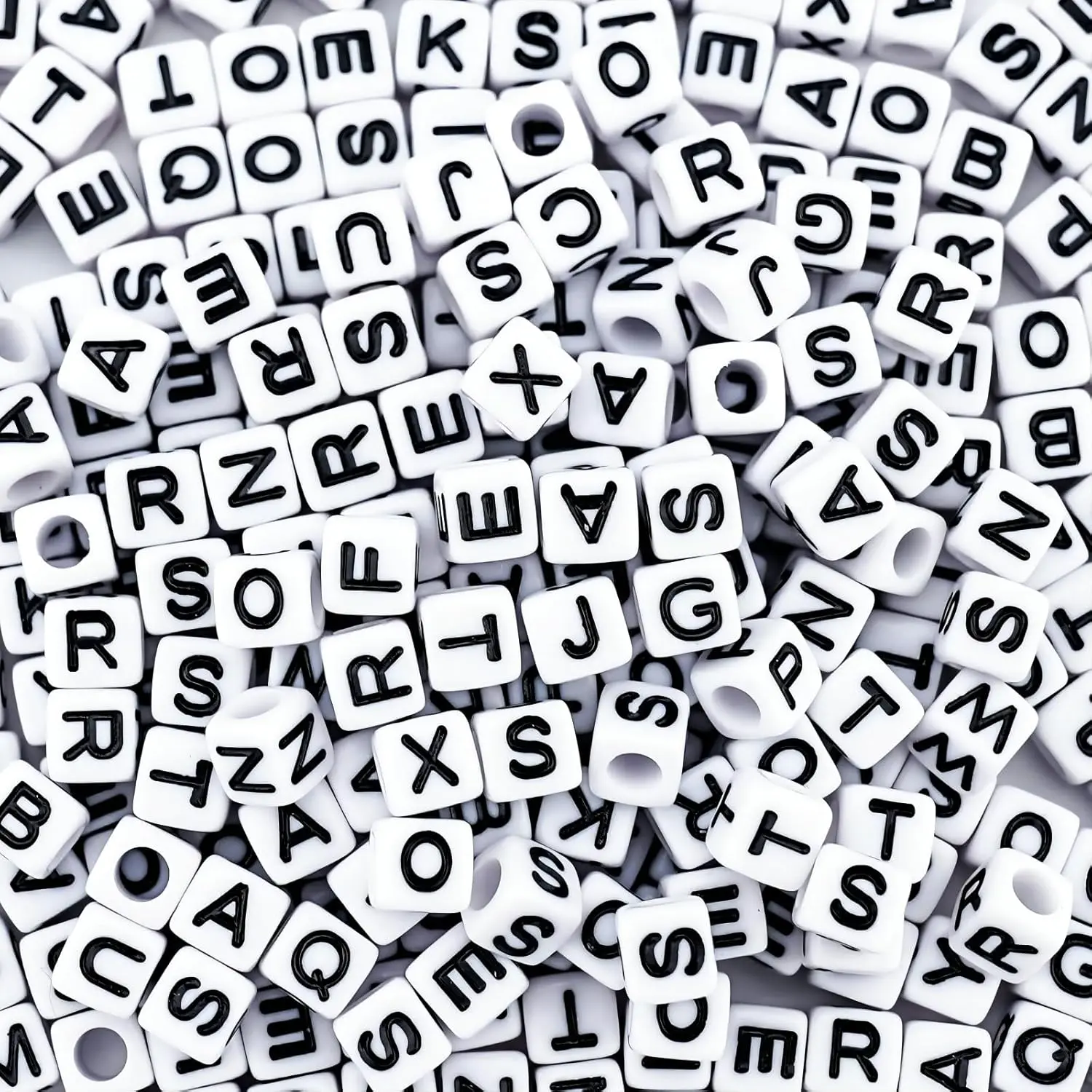 800 count White and Black Square Letter Beads A-Z, 6X6mm  Alphabet Beads for Friendship Bracelets Making
