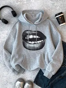 Women's Versatile Hoodie Sweatshirts, Graphic Print Hoodie Featuring Bold Lip Graphic Design, Soft Fleece Fabric, Comfortable Pullover Style, Fitted, Long Sleeve, Casual, Trendy Streetwear for Teens & Young Adults