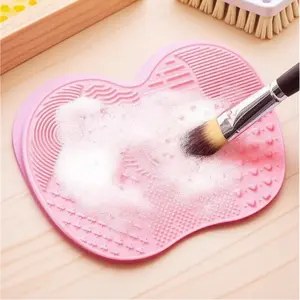 Silicone Cosmetic Makeup Brush Cleaning Mat for Foundation & Eyeshadow Brushes - Quick-Drying, Portable Anti-Slip Pad with Mold Resistance, Heat Resistance, Easy Storage & Deep Clean