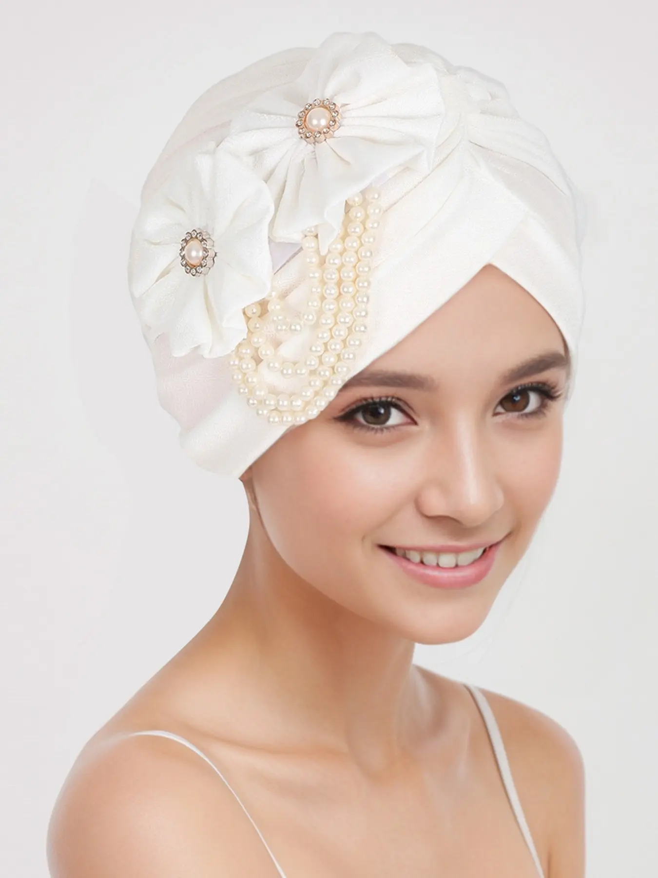 Elegant Pearl Chain Decorative Beaded Floral Headscarf Cap, Head Wraps, Turban Wrap, Fashion Turban, Two Flower Design, Wrinkled Knot Style, Perfect for Formal Events, Weddings, Banquets
