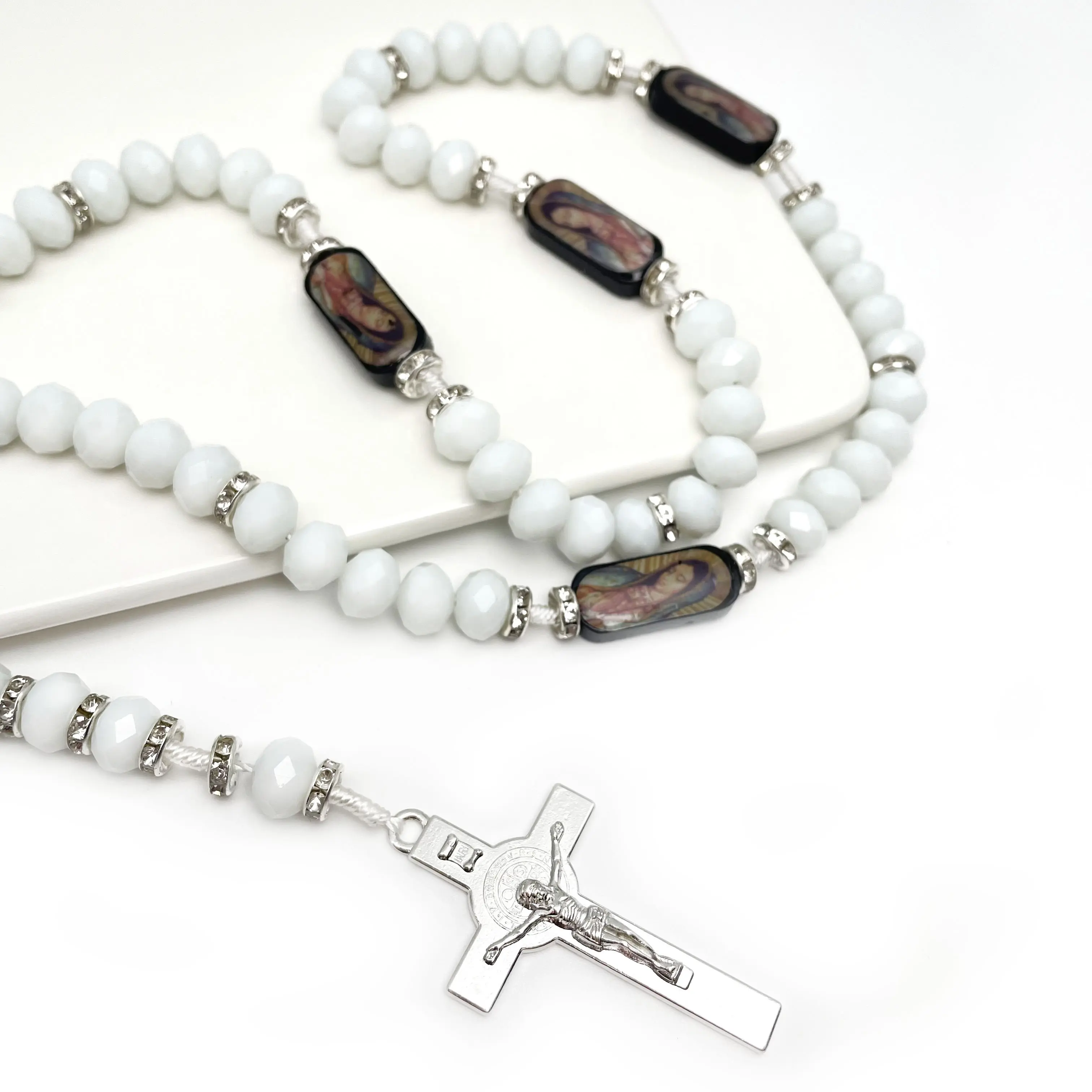 Crystal Beads Catholic Rosary Crucifix Necklace, Our Lady of Gudalupe (White) Collar Crucifijo Rosario Católico Cuentas de Nuestra senora de Gualdalupe (Blanco)