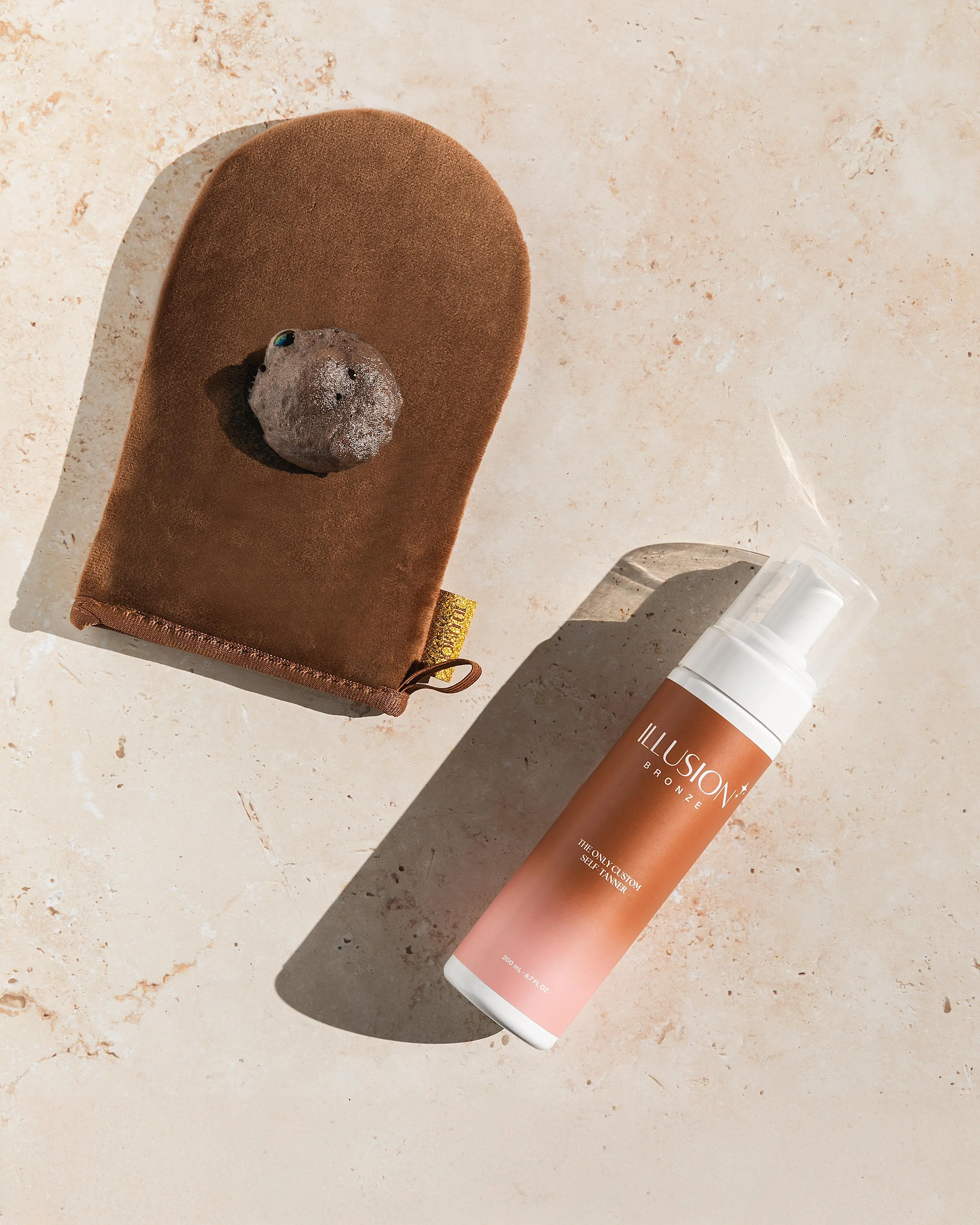 Illusion Bronze The Only Custom Self-Tanner + Application Mitt