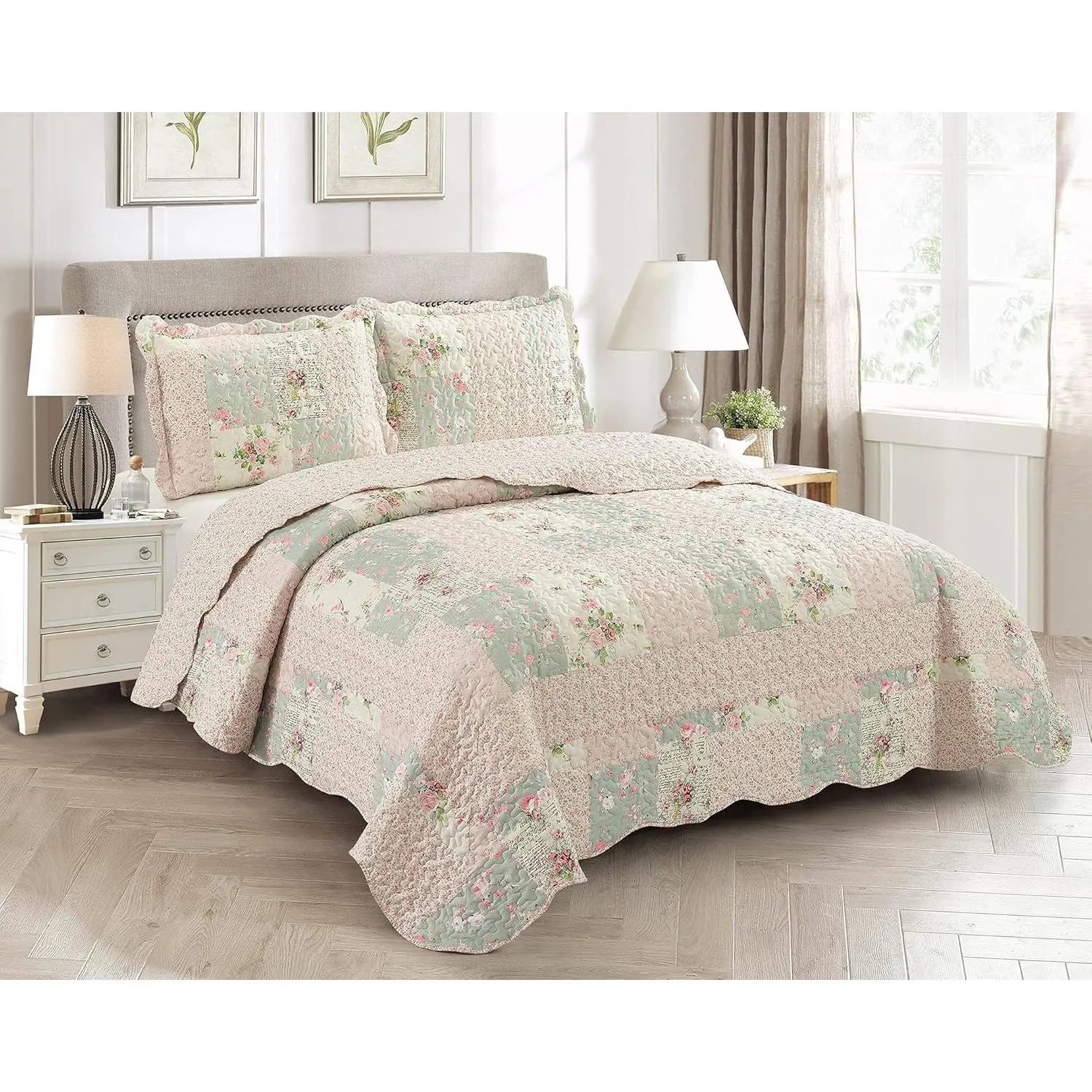 Traditional Rose Patchwork Quilt Set, 3-Piece Reversible & Lightweight Bedding Set, Washable All-Season Coverlet for Full/Queen Bed in Sage Green & Pink, Bedding Sets, Queen Bedding Sets