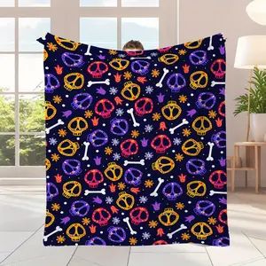 1pc Skull, Flower, Bone Printed Flannel Blanket, Can Be Wholesale Blankets, Halloween Gift Blanket, Soft and Warm Commemorative Blanket, Memorable Moments, Camping, Travel, Car, Office Blanket, Home