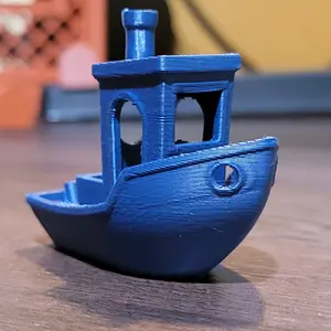 3D Printed Benchy Boat – Floating Bath Toy | Durable & Fun Water Play for Kids | Desk Ornament | 3D Printed Gift | Cute Craft | Decoration Sculpture Statue
