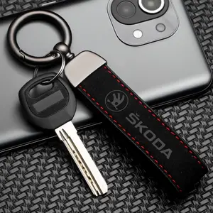 Skoda Car Faux Fur Keychain, Durable Anti-Rust Key Ring, Non-Dropping Waist Bag Accessory, 1pcs/2pcs Automotive Key Holder
