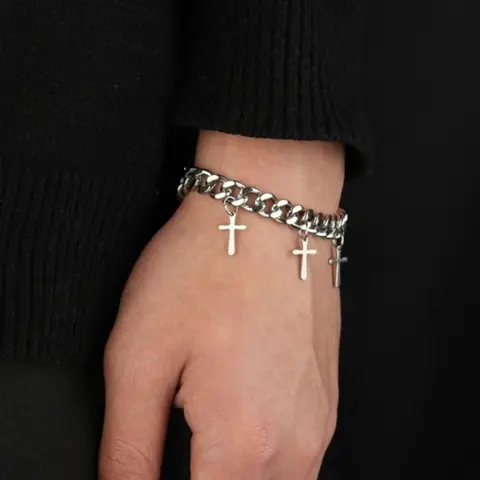 Fashion Chain Bracelet, Cuban Link Bracelet, Cuban Chain Bracelets, Cross Charm Link Bracelet for Women & Men, Fashion Jewelry for Party, Daily Clothing Decor, Cuban Concave Bracelet, Fashionable Bracelet Style