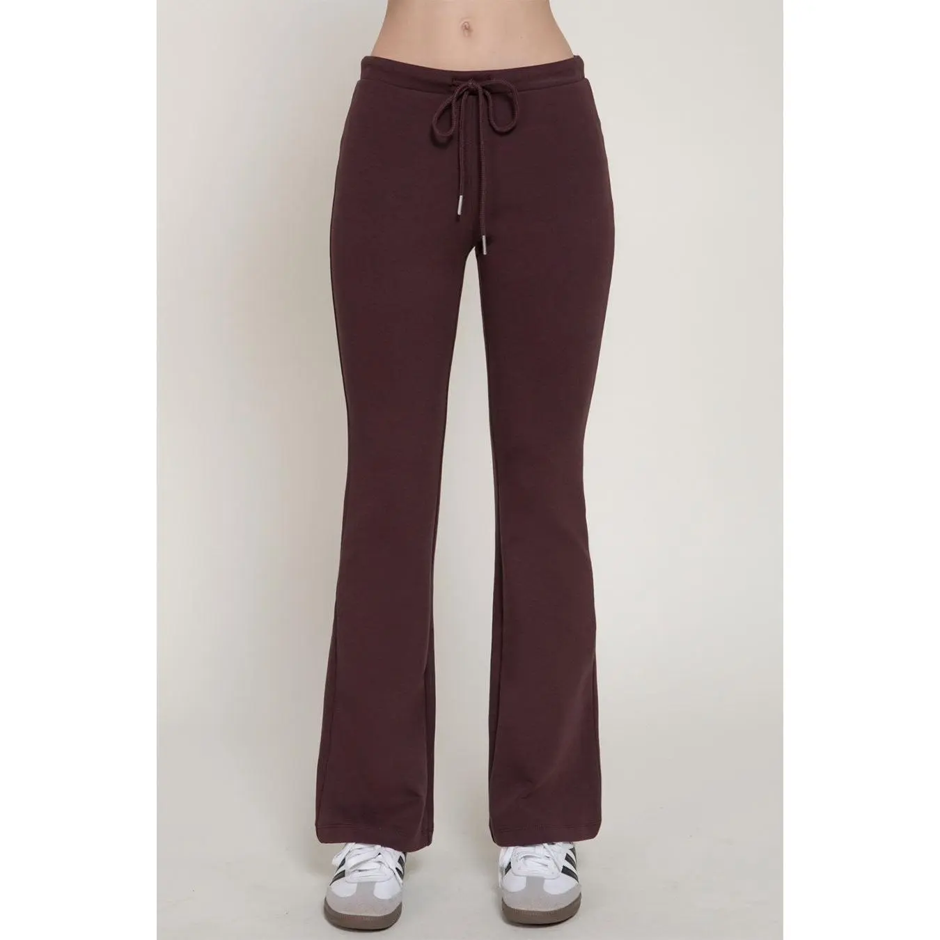Basic Flare Knit Pants with Metal Tip String and Center Seams