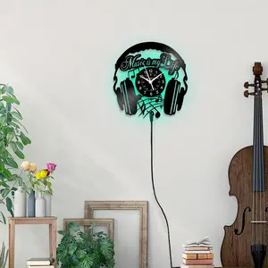 1 Earphone Note Vinyl Record Wall Clock - Music Themed Decoration for Home, Office Or Studio, Powered By LED Batteries (excluding AA Batteries), Perfect for Music Enthusiasts, Music Wall Clock Retro Light gift box her Shadow Switch graduation Bedroom