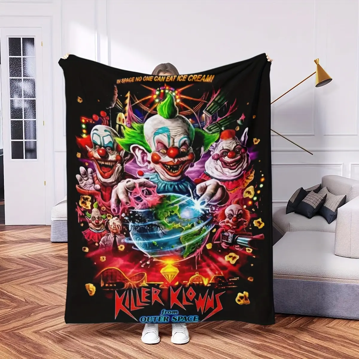 Killer Klowns from Outer Space Horror Clown Throw Blanket - 280GSM Soft Plush Flannel, All-Season, Vibrant Green & Red Movie-Themed Design, Blankets for Bedroom, Ideal for Sofa & Bed, Perfect Gift for Horror Fans, Throw Blankets
