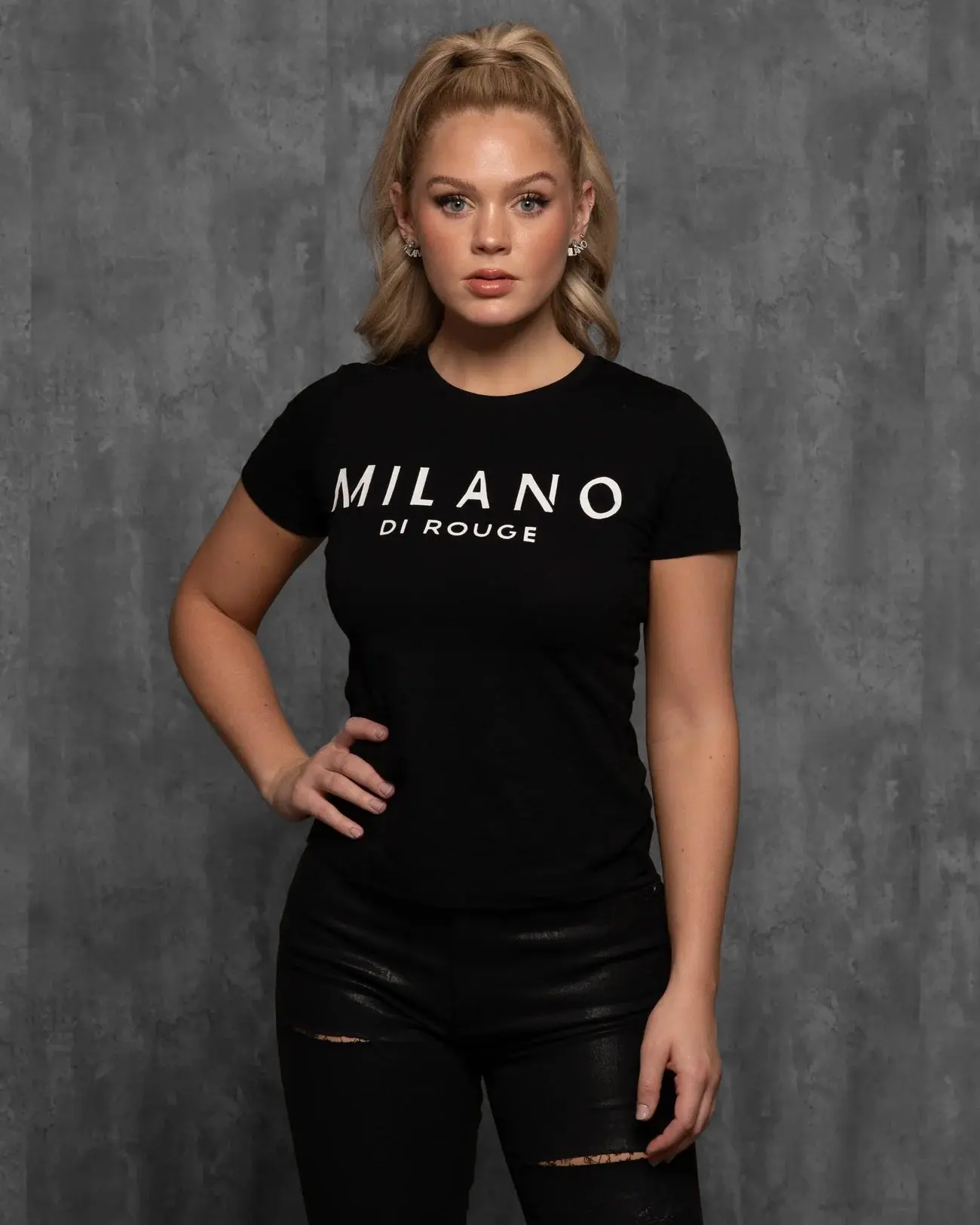 Women's Lux Signature Short-Sleeve Fitted Cotton T-Shirt - Elastic Fabric, Round Neck, Casual Daily Wear Tee, All Seasons Essential Piece, Denim-Inspired Original Top, Tshirt