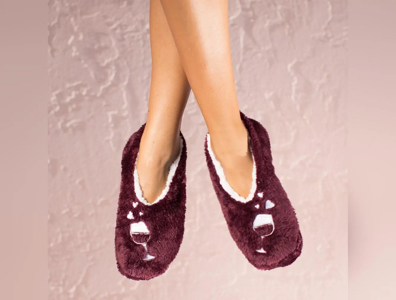 Faceplant Footsie: Women's Footwear Slippers Wine A Little Laugh A Lot (Maroon)