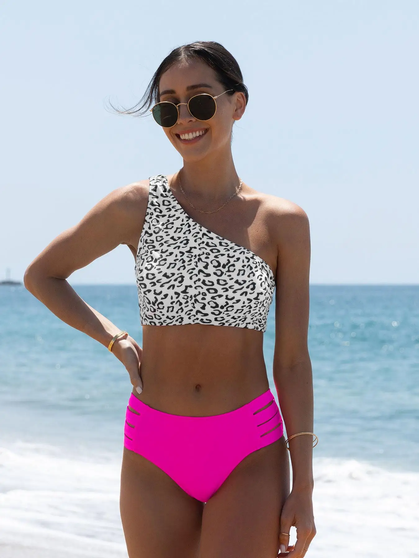 2 Counts Women's Leopard Print One Shoulder Wireless Top & Cut Out Swim Bottom Summer Swimsuit Sets, Sleeveless Swim Top & Swim Bottom Bathing Suits 2