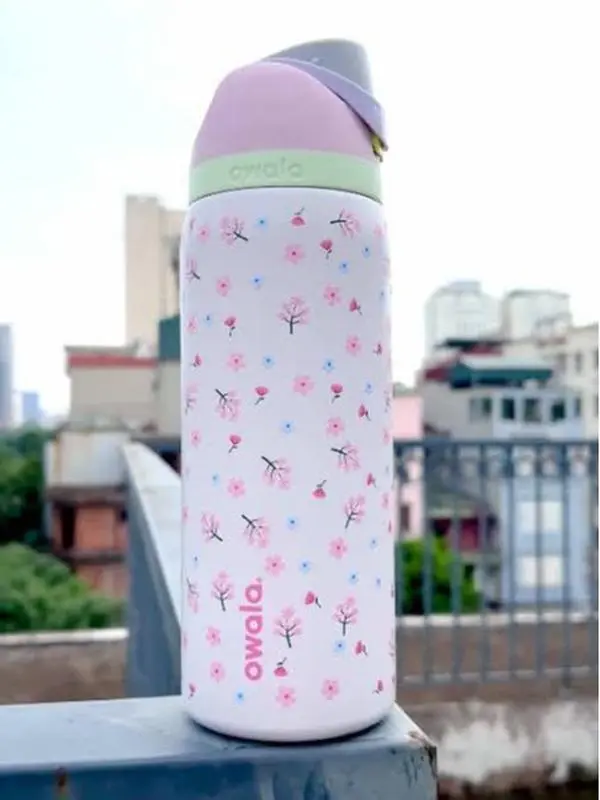 Owala FreeSip Insulated Water Bottle 24oz 32oz Pink Cherry Blossom Edition Leakproof Stainless Steel Bottle | BPA Free Travel Sports Cup