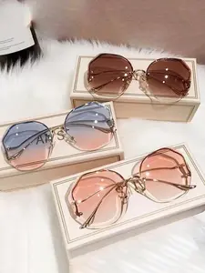 Fashion Sunglasses Women Metal Female UV400 Vintage Ladies Stylish Design Oversized Square Sunglasses For Women