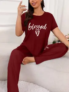 【Plus Size】 Letter Print Tee & Elastic Waist Pants Loungewear Two-piece Set, Casual Comfy Round Neck Short Sleeve T-shirt & Trousers Loungewear Set, Women's Loungewear for All Seasons, Pajama Set