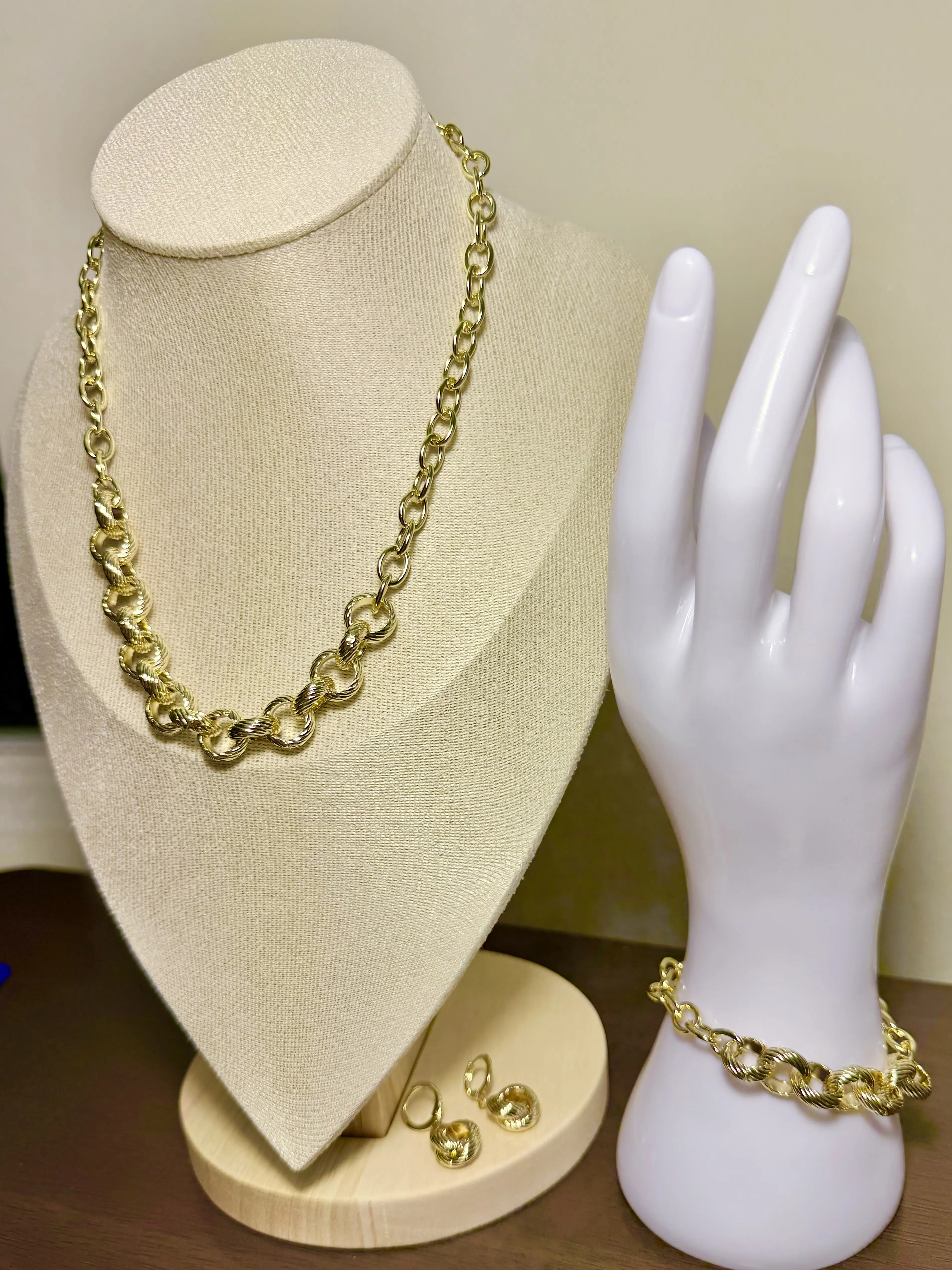 elegant 18k jewlery set necklace braclet and drop eaings circle chains