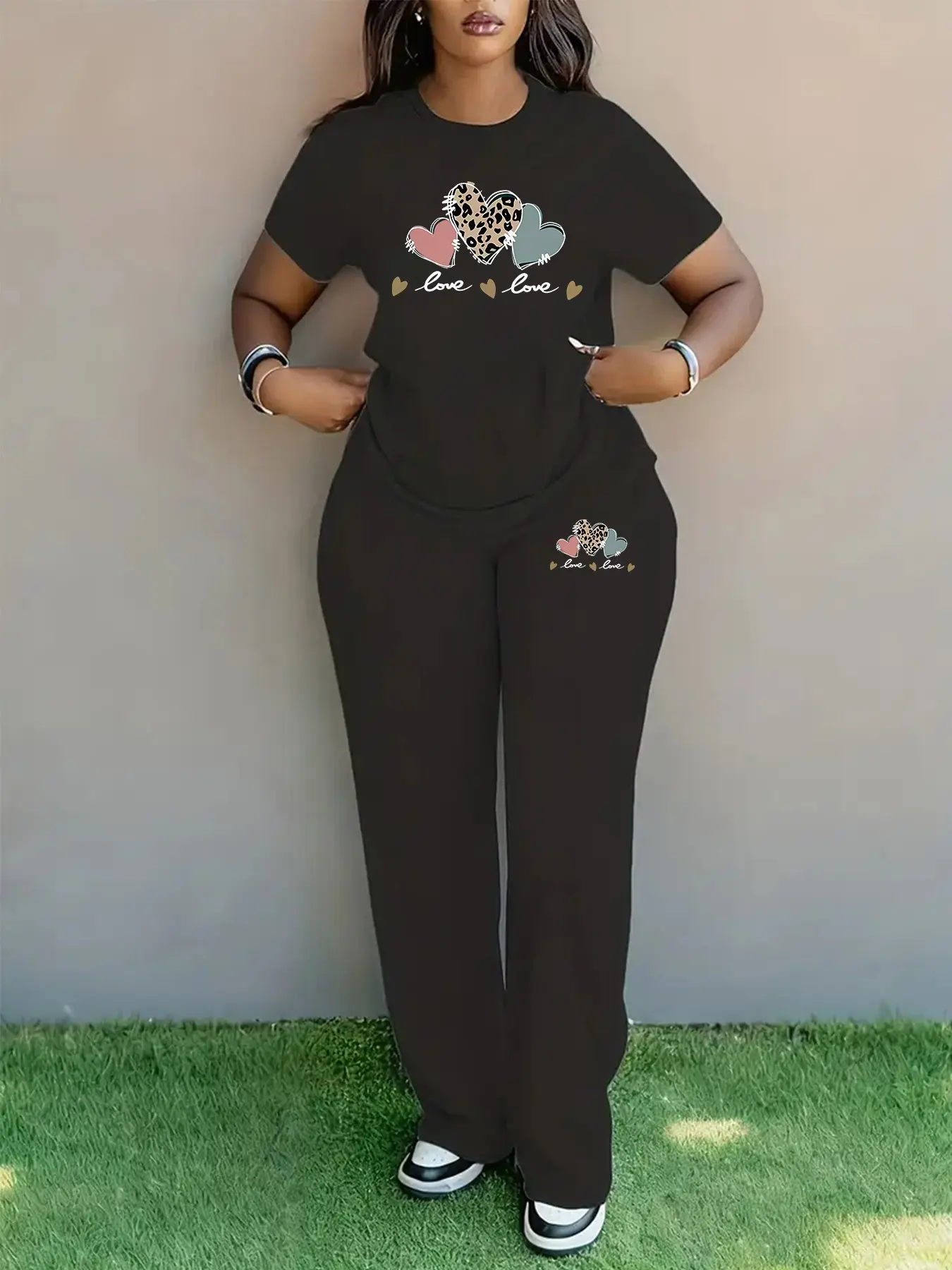 Women's Valentine's Day Leopard Print Heart Love Pattern Short Sleeve Top & Wide Leg Pants Set, Fitted Casual Womenswear Outfit for All Seasons
